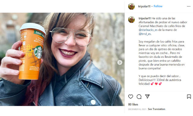 influencerka z kawą