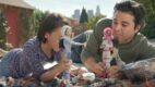 Tatusiowie, którzy bawią się Barbie. Szczery spot Mattel