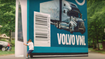 Reklama dnia: Otwierając prezenty, każdy z nas jest dzieckiem. Volvo Truck pobiło kolejny rekord Guinessa
