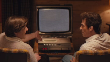 Czy zamieniłbyś usługi streamingowe na wypożyczalnie kaset video? Zobacz przewrotne reklamy pokazujące prawdę lat 80.