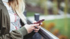 Internet wg nastolatków? To takie coś, gdzie jest wszystko…