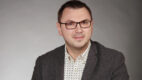 Rekrutacja ZA ZERO – wykład Krystiana Dryniaka z Social Media London Style na HR Factor. Agencja głównym partnerem konferencji