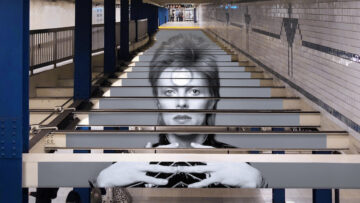 Spotify przejmuje nowojorskie metro i zmienia je interaktywną wystawę. Wszystko w hołdzie Davidowi Bowie