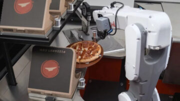 Pizza Hut we współpracy z Toyotą stworzyła mobilną fabrykę pizzy