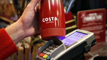 W brytyjskiej kawiarnii Costa Coffee za kawę zapłacisz kubkiem wielokrotnego użytku
