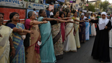 Hinduskie kobiety stworzyły ludzki łańcuch o długości 620 km w walce o równouprawnienie