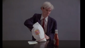 Andy Warhol zjada Whoppera w spocie Burger Kinga na Super Bowl