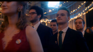 Maturzyści zatańczyli Poloneza Równości w geście solidarności z rówieśnikami LGBT+