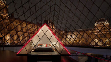 Spędź noc pod szklaną piramidą Luwru z okazji jej 30. urodzin
