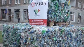 Pierwsze polskie miasto wprowadza zakaz używania plastiku – jest nim Wałbrzych