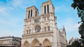 Marki przekazują pieniądze na odbudowę katedry Notre Dame