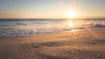 Włoskie miasto Capri zakazało używania plastikowych jednorazówek na plaży