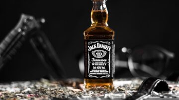 Jack Daniel’s stawia zarzuty polskiej firmy produkującej whisky Jack Strong