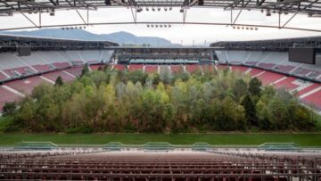 Austriacki stadion z Euro 2008 został przemieniony w las