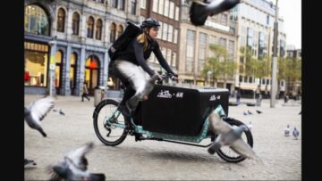 H&M rusza z ekologiczną dostawą – w Holandii przesyłki będą dostarczane rowerem