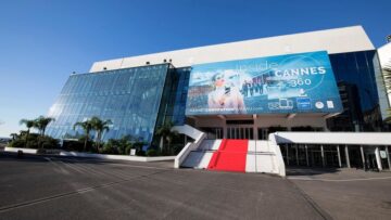 Pałac festiwalu w Cannes stał się ośrodkiem dla bezdomnych i ich psów