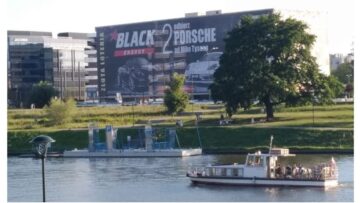 W Krakowie pojawiła się gigantyczna reklama Black Energy Drink