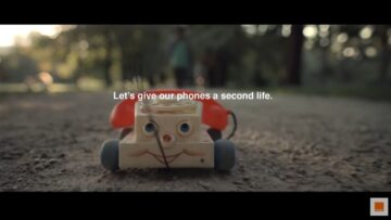Orange w nowej kampanii zachęca do dawania drugiego życia starym telefonom