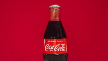 Zawartość cukru w napojach Coca-Coli będzie zmniejszona o kolejne 10%