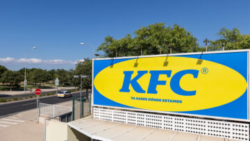 KFC przybiera barwy IKEA, aby zwrócić uwagę miejscowych na nowo otwarty lokal