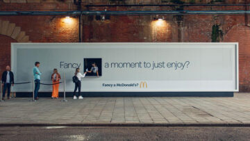 McDonald’s tworzy billboard „Walk-Thru”, przy którym można odebrać darmowe lody