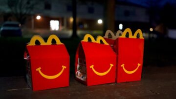 McDonald’s rezygnuje z plastiku w zabawkach Happy Meal