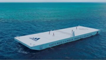 Kort tenisowy pływający nad Wielką Rafą Koralową – adidas zwraca uwagę na zanieczyszczenie oceanów