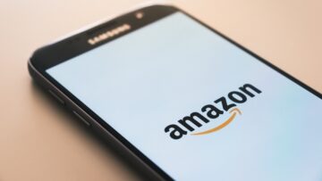 Amazon podwaja maksymalną pensję podstawową dla swoich pracowników
