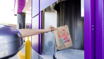 Taco Bell otwiera futurystyczną restaurację, która „teleportuje” posiłki
