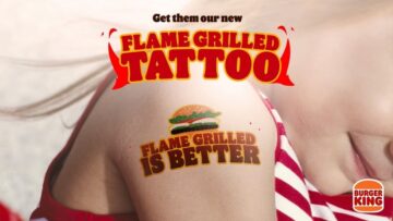 Burger King rozdaje „grillowane tatuaże”, by przypomnieć o zabezpieczaniu skóry przed słońcem