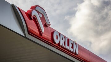 Logo Orlenu pojawi się na strojach polskich piłkarzy i skoczków narciarskich