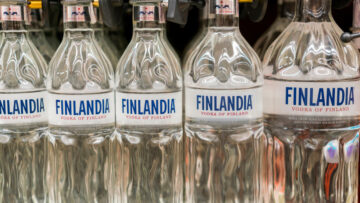 Coca-Cola chce wejść na rynek alkoholi premium. Planuje przejąć markę Finlandia