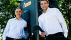 Biedronka i Powerdot planują zbudować 1800 punktów ładowania dla samochodów elektrycznych i hybrydowych