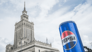 Ogromna puszka Pepsi stanęła w centrum Warszawy