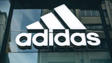 Adidas przegrał kolejną rozprawę sądową związaną z kultowymi trzema paskami