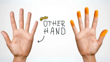 „The Other Hand Font”: marka przekąsek Cheetos świętuje Dzień Pisma Ręcznego i prezentuje font stworzony przez niedominującą rękę