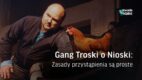 Gang Troski o Nioski: Sebastian Stankiewicz i Stowarzyszenie Otwarte Klatki zachęcają do zmiany losu kur w Polsce