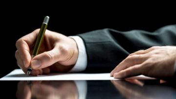 Algorytm zwycięstwa: Dlaczego prawica (PiS i Konfederacja) dominuje i będzie dominować w mediach społecznościowych przez lata?
