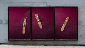Pusty patyczek po lodzie głównym motywem kampanii „Devoured” Häagen‑Dazs