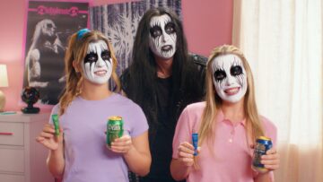 elf Cosmetics i Liquid Death balsamy do ust