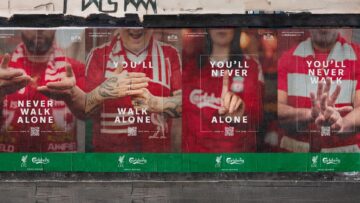 „You’ll Never Walk Alone” w 4 gestach. Carlsberg i Liverpool FC stawiają na inkluzywność