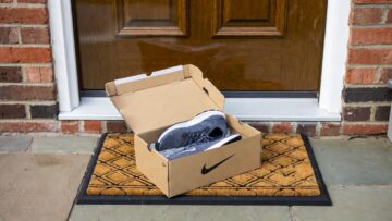 Foot Locker wchodzi do DoorDash w USA. Sneakersy i odzież sportowa z dostawą na żądanie