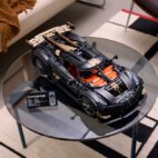 Naturalnej wielkości model LEGO Technic Koenigsegg osiągnął 111 km/h podczas premiery nowego zestawu klocków