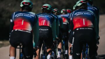 Decathlon przed Tour de France pokazuje, że drużyna to nie tylko ośmiu kolarzy