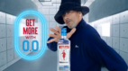Jamiroquai wraca do „Virtual Insanity”. Beefeater 0.0 odtwarza kultowy teledysk
