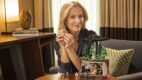 Gillian Anderson ponownie otwiera Archiwum X. Tym razem prowadzi śledztwo dla LEGO