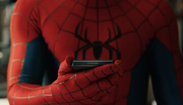 Spider-Man niszczy telefony. Samsung projektuje mu składany model