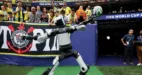 Mundial ma swojego Edwarda Warchockiego. Robot wszedł na murawę