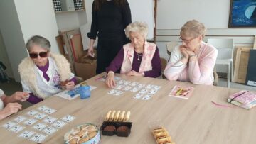 Rozwiązanie, które poprawi bezpieczeństwo seniorów i seniorek – gra edukacyjna z elementami praktycznymi