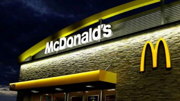Ile powinien kosztować Big Mac? AI coraz mocniej wchodzi do polityki cenowej restauracji